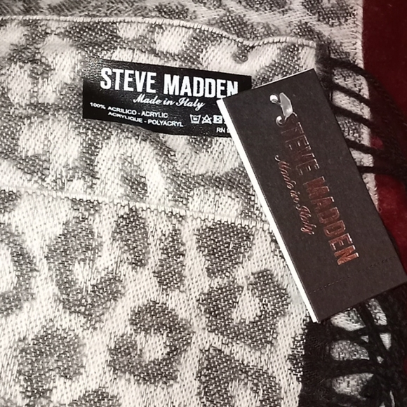 STEVE MADDEN LEOPARD PRINT SCARF - Picture 2 of 5